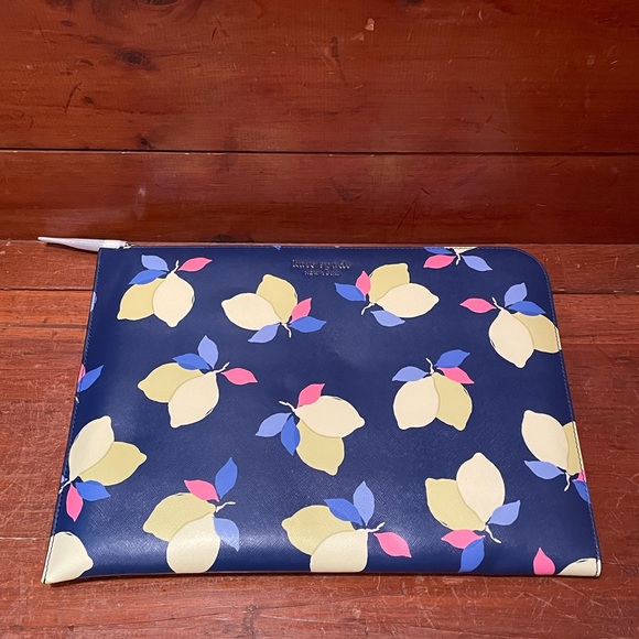 kate spade Handbags - Kate Spade Cameron Lemon Zest Laptop Sleeve Case